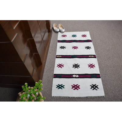 Tapis rétro vintage en chanvre turc de petite taille avec des motifs kilim à tissage plat blanc distinctif