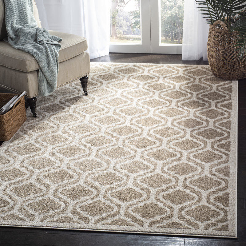 Tapis beige à motif géométrique Ammundsen, Rectangle 5 pi 3 po x 8 pi