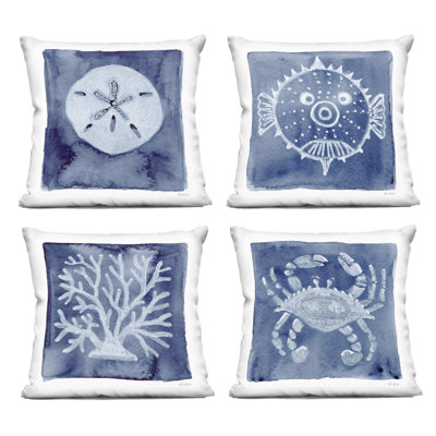 Ensemble de 4 coussins décoratifs à imprimé de créatures aquatiques sur indigo, design par Patti Bishop