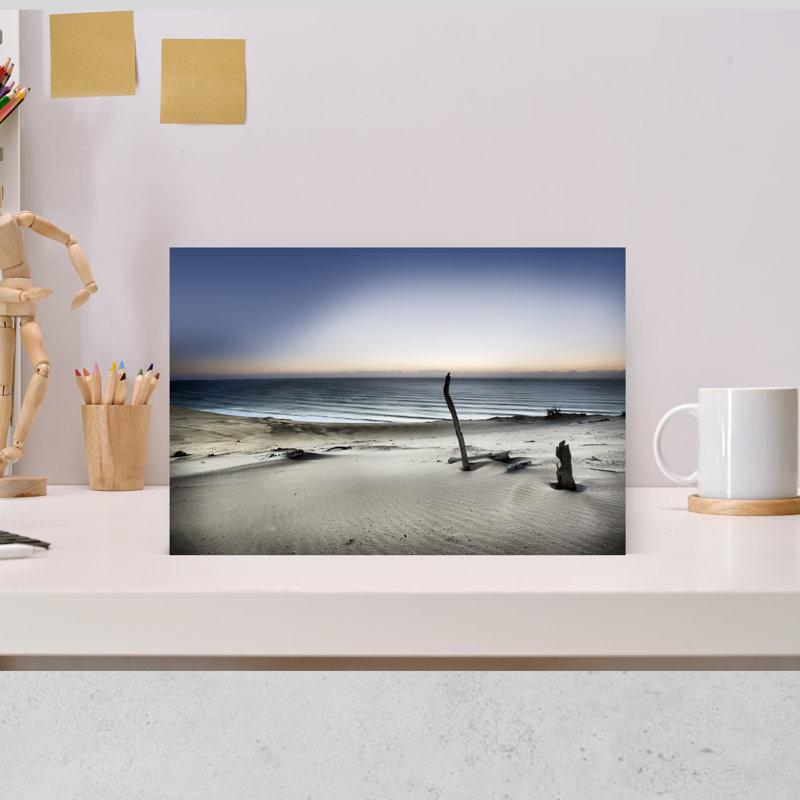 «Driftwood Beach Serenity Minimalist Peaceful Serene Coastal», art mural, H 12 po x l 18 po