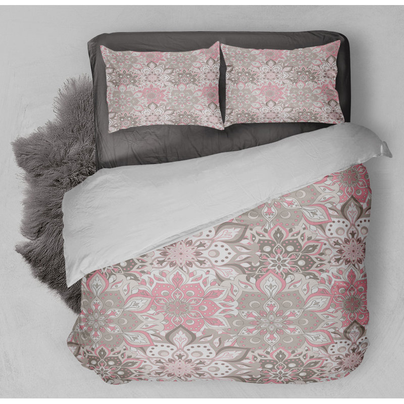 Polyester Channel Floral Comforter, King Comforter + 2 King Pillowcases
