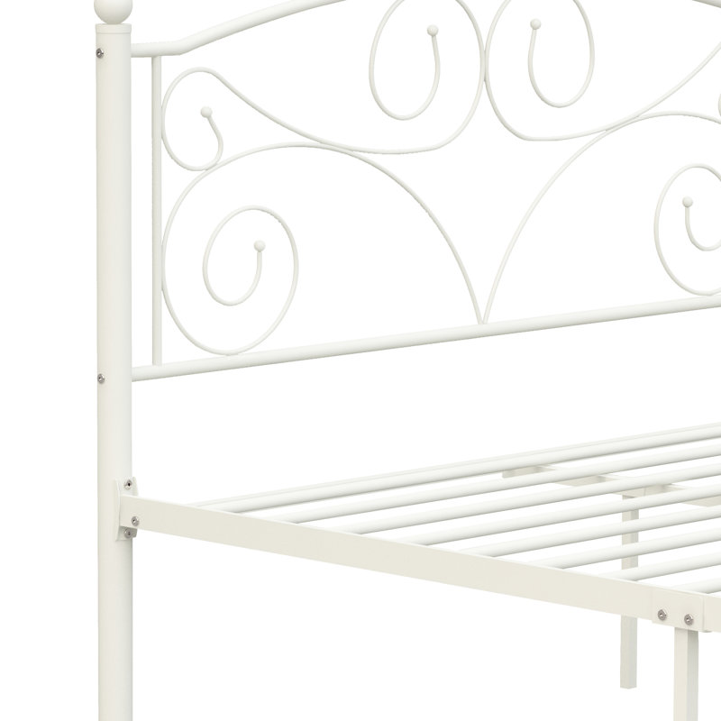 Structure de lit grand en métal avec tête de lit et structure stable, blanche, silencieuse, facile à assembler, aucun sommier tapissier requis, support de poids de 600 lb, conception d'espace
