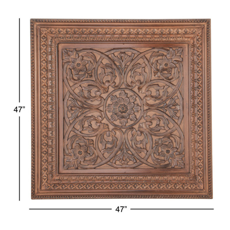 Décoration murale traditionnelle en bois sculpté