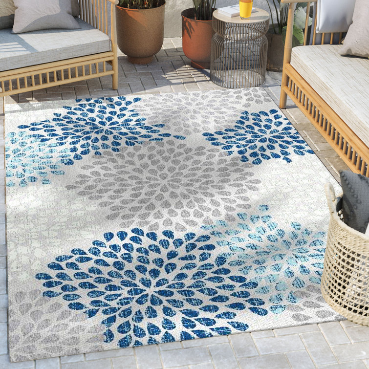 Floral Indoor / Outdoor Area Rug