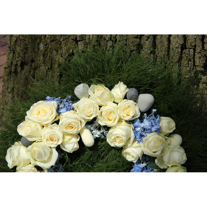 White roses 1 Piece Wrapped Canvas Wall Art, 20cm H x 30cm W