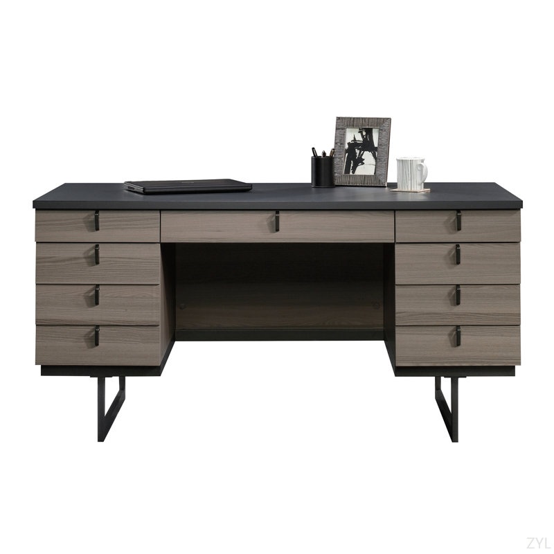 Bureau de direction, finition brune