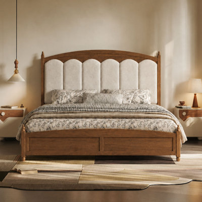 Structure de lit de style campagnard vintage rétro de style Mid-Century avec tête de lit tapissier capitonnée à losanges, bois massif au fini noyer, aucun sommier nécessaire