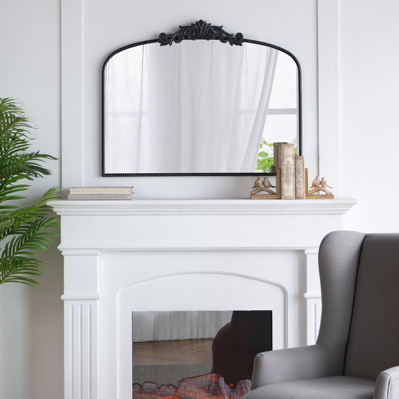 Miroir arqué avec détails baroques et verre de qualité supérieure