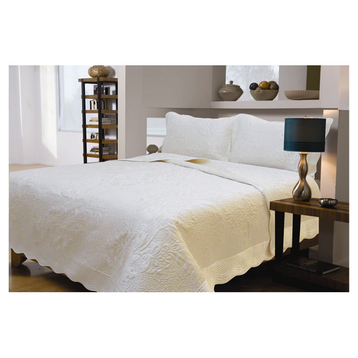 Traditional Quilt, Queen, Ivory