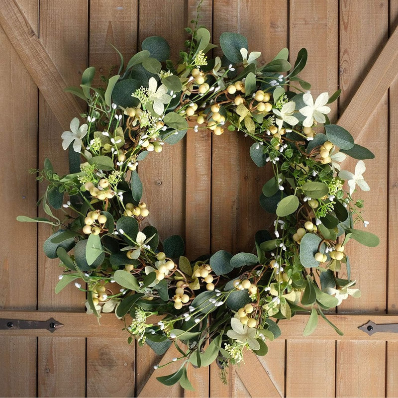 Couronne de baies d'eucalyptus artificiel - vert - 22 pouces, décoration de printemps / été pour porte, fenêtre ou mur