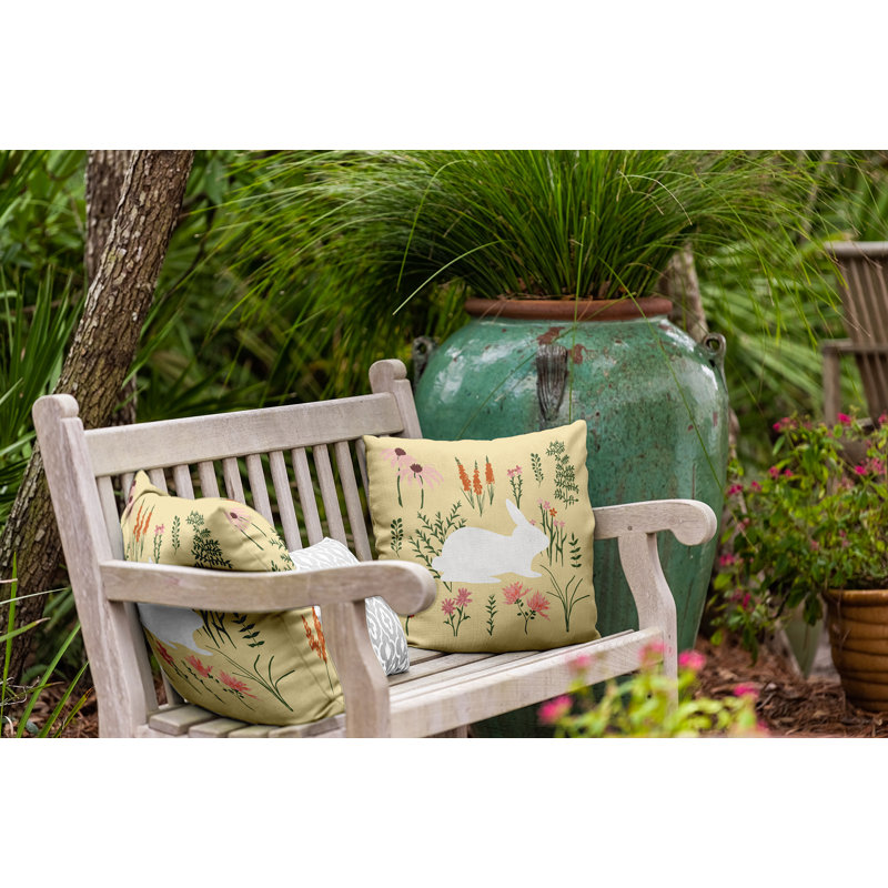 Coussin décoratif intérieur / extérieur Spring Meadow Bunny, 20" x 20", Jaune clair