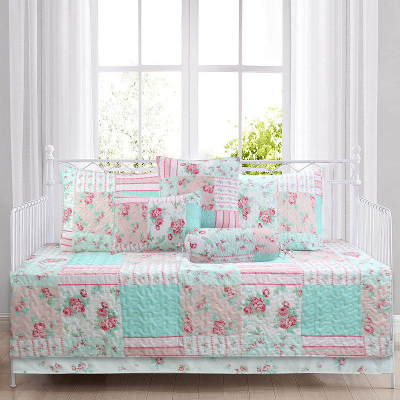 Tiffany Pink Polyester Quilt, Daybed Quilt + 6 Additional Pieces