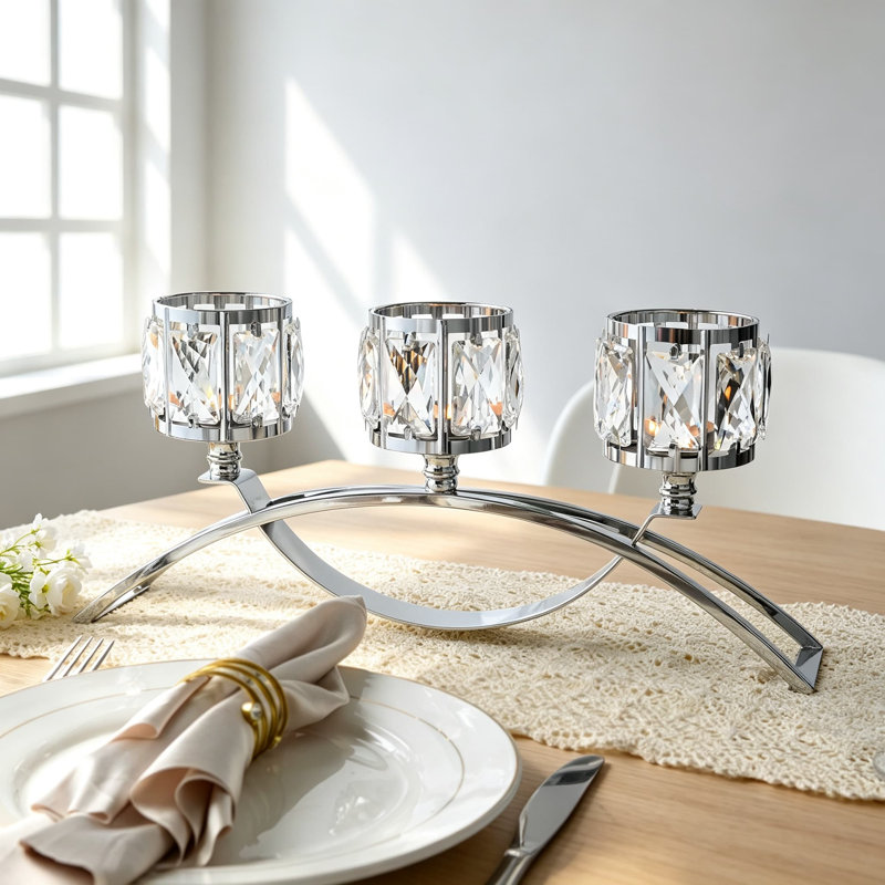 Ensemble de quatre porte-bougies en cristal Crystal, 7.91" H x 3.39" W x 3.39" D, Silver