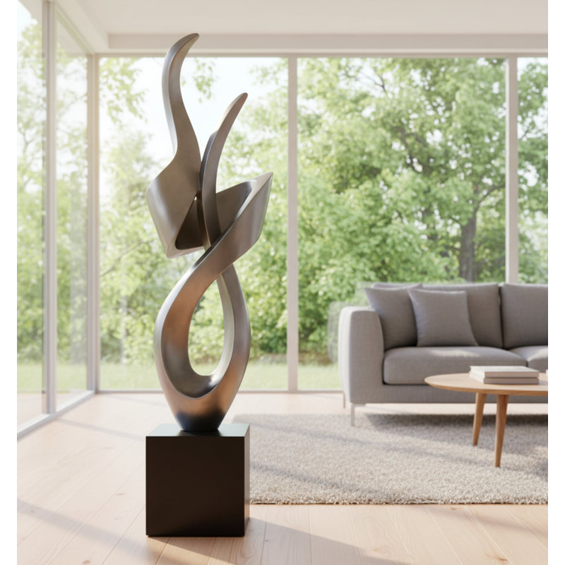 Figurines & Sculptures