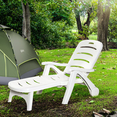 Chaise pliante Beach Delight avec roues réglables à 5 niveaux. Style rustique, siège ergonomique, fabrication solide, salon blanc large - bronzage pour patio, style jardin