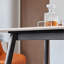 Grande table de salle à manger moderne en pierre avec base métallique solide