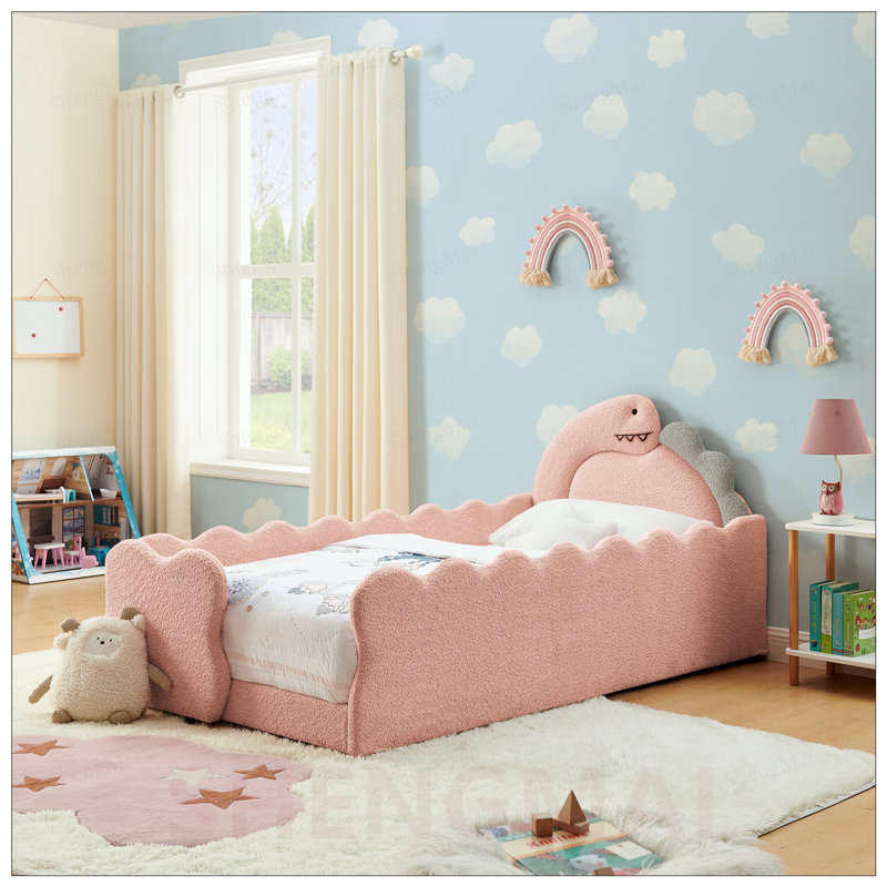 Lit simple pour enfant en forme de dinosaure avec barrières de sécurité, structure en bois massif et tissu bouclé pour un sommeil confortable