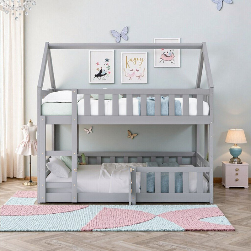 Lit mezzanine double en bois blanc avec garde-robe intégrée, bureau et tablettes de rangement, Gris