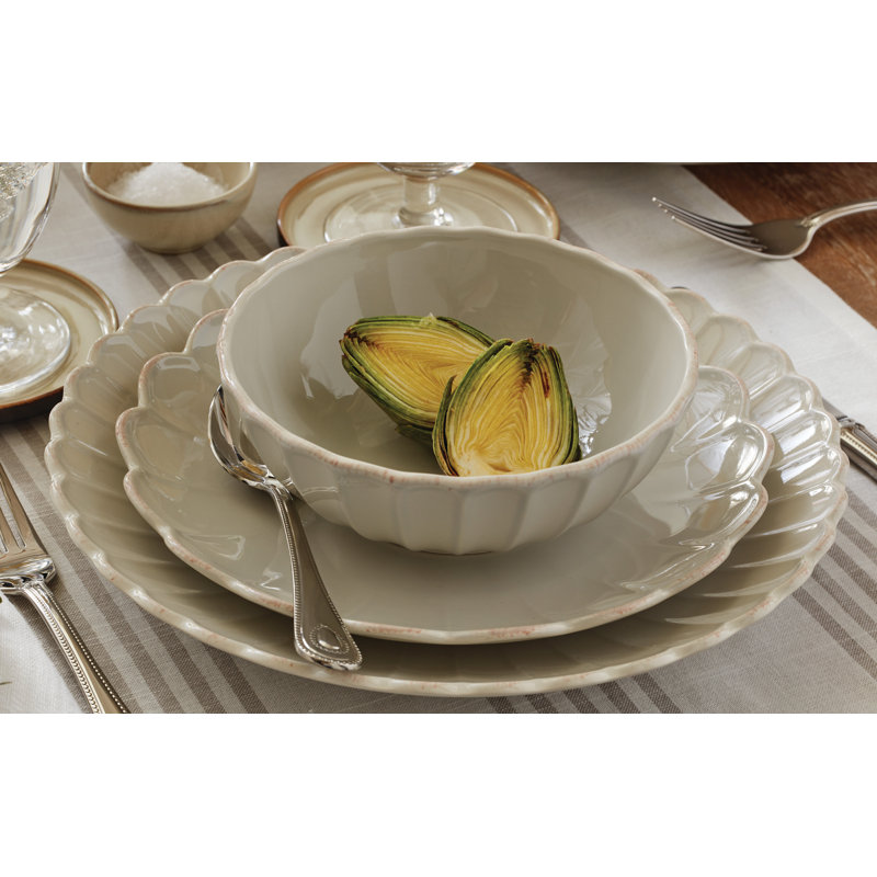 French Perle Scallop 4-Piece Place Setting