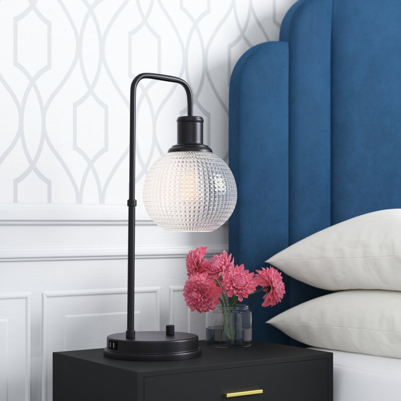 Quiroga Metal USB Desk Lamp, Black