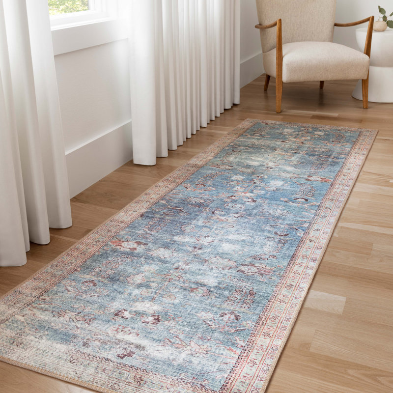 Tapis oriental bleu / beige Georgitte, Tapis de couloir 2 pi 6 po x 7 pi 6 po