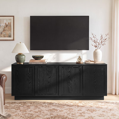 Meuble télé Quincy pour téléviseurs jusqu'à 70 pouces, centre de divertissement avec portes à fermeture douce pour un salon harmonieux et bien rangé.