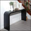 Élégante console en bois noir avec motif de cascade incurvée et perles en bois fabriquées à la main pour les entrées modernes