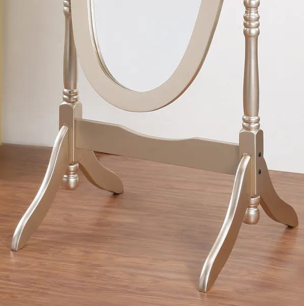Miroir de plancher traditionnel en bois de style reine Anna, finition dorée