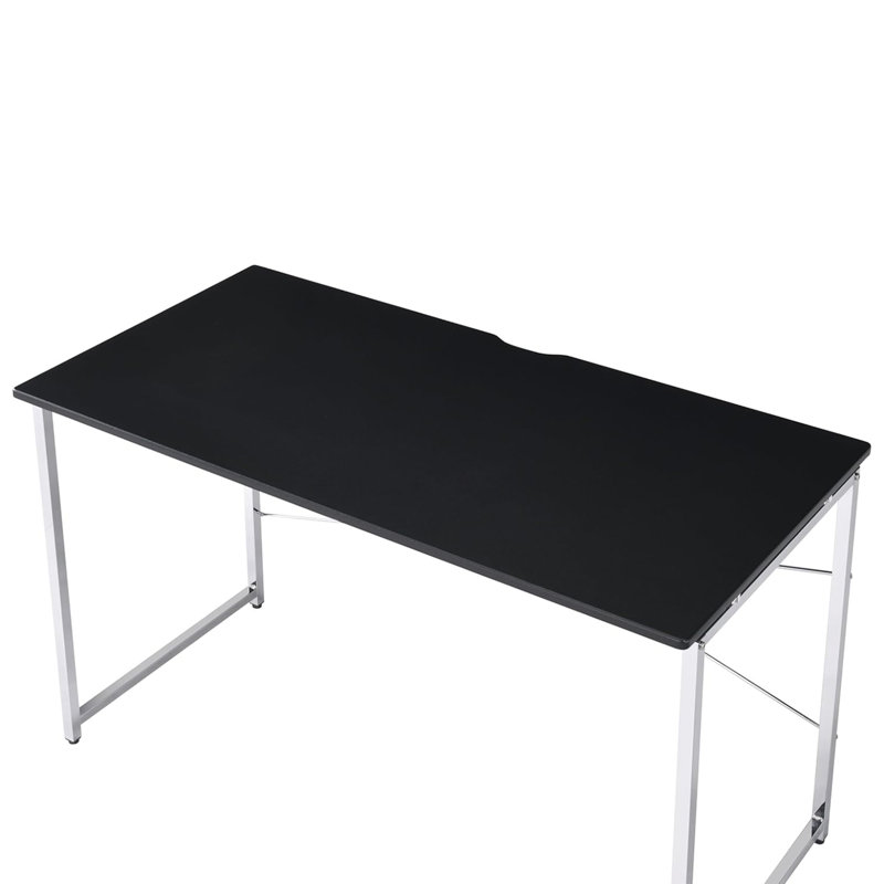 Bureau rectangulaire avec structure en métal