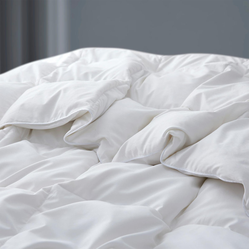 Full Ultra-Soft White Microfiber Goose Down Comforter