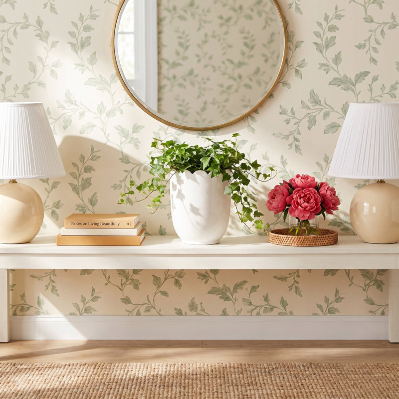 Mirabelle White Classic Italian Scalloped Edge Cachepot