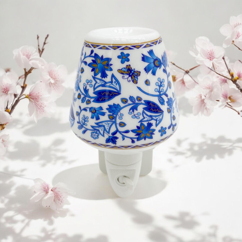 Floral Night Light – Elegant Decorative Lamp, Soft Glow Guide for Bedrooms, Hallways, and Cozy Spaces
