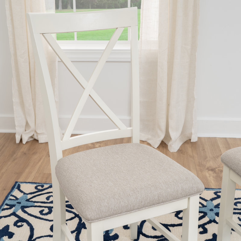 Chaise d'appoint rembourrée en bois massif Atiqa, Gris clair