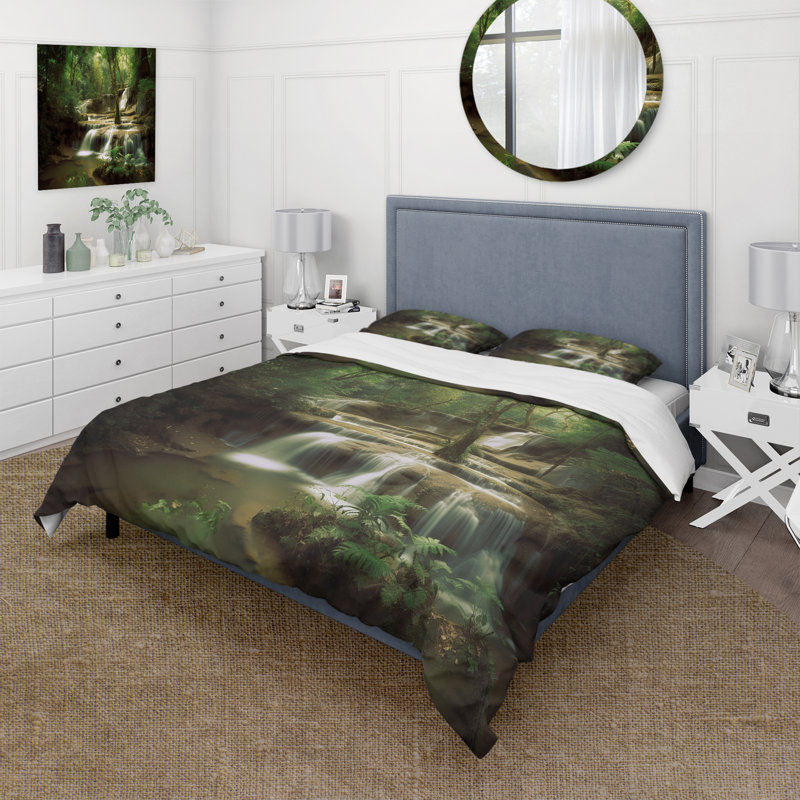 Ensemble de housse de couette en microfibre / polyester Waterfall In Dense Forest II Bedding