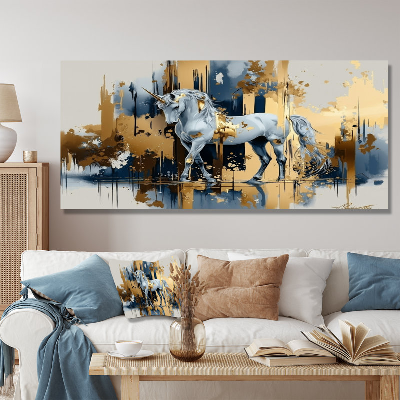 Licorne dorée Glam Portrait II - décor de licornes, impression moderne sur métal, H 28 po x l 60 po