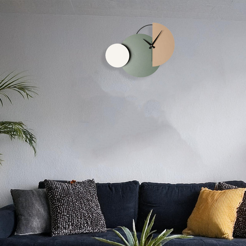 Novelty Round Metal Wall Clock