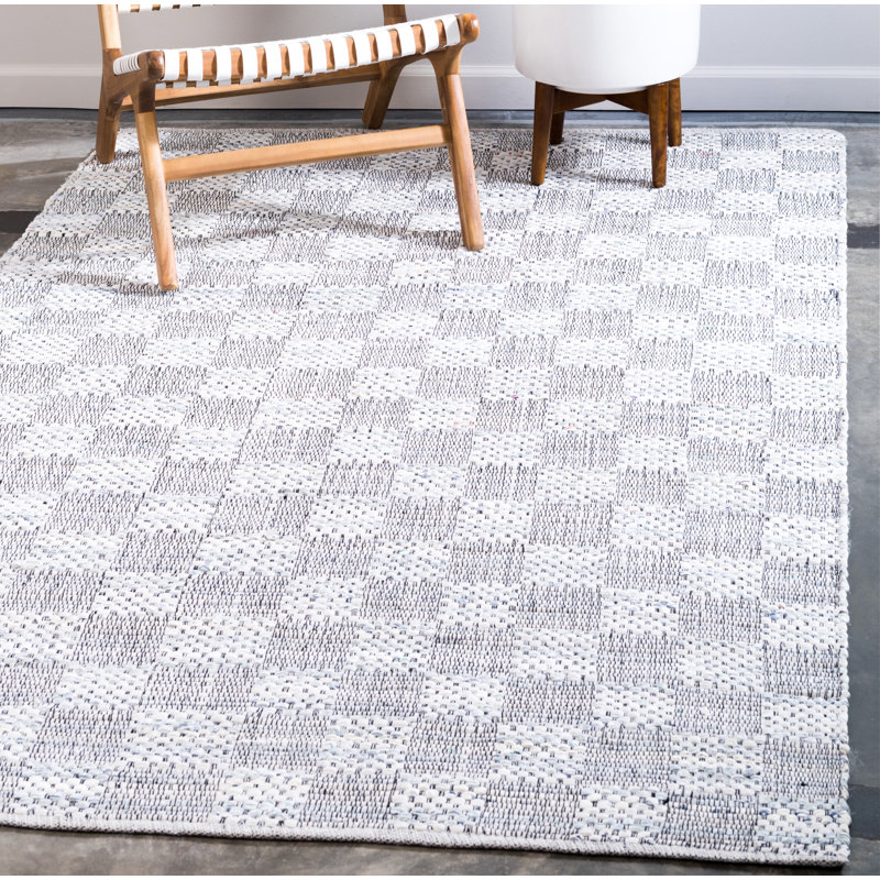 Cepeda Checkered Indoor Rug, Rectangle 4'1" x 6'1"