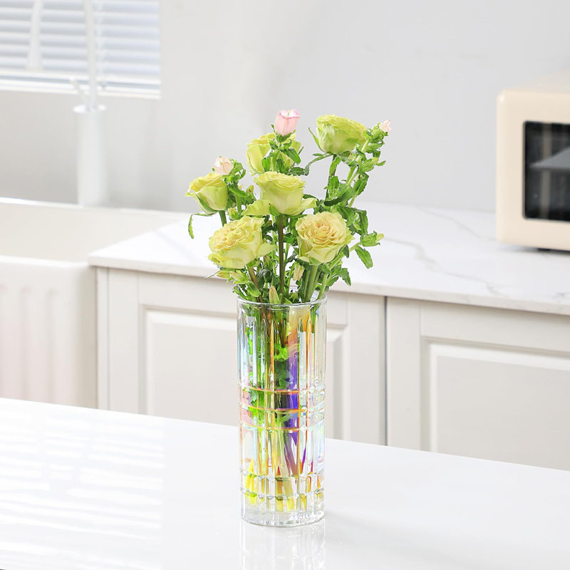 Vase de table en verre Kiruna, H 10 po x l 3,95 po x P 3,39 po, Multicolore