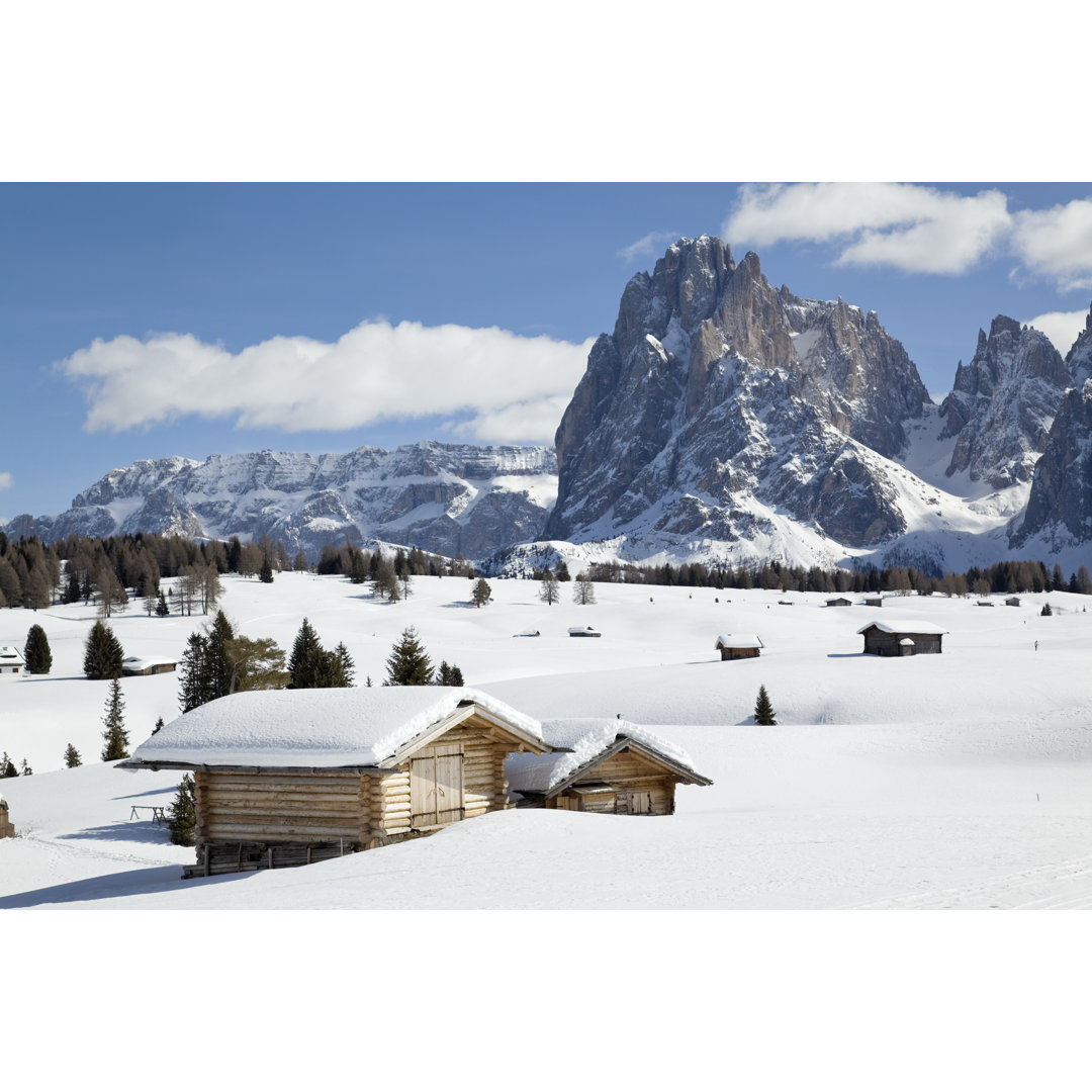 Winterlandschaft mit Schuppen by RelaxFoto.de - Drucken