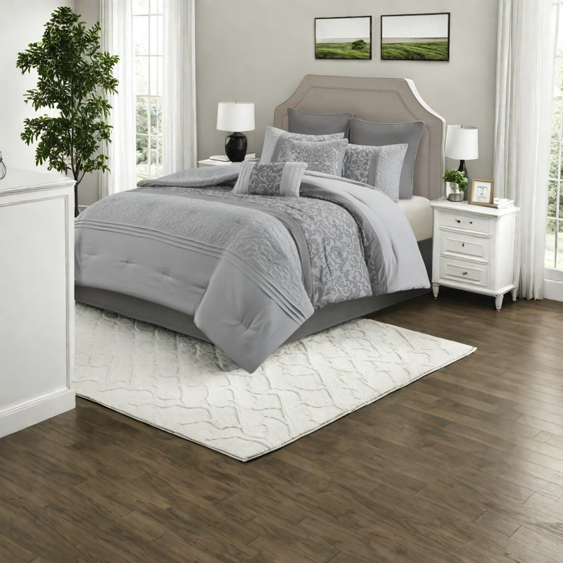 Ensemble de literie élégant 8 pièces, microfibre douce, style transitionnel pour les chambres modernes