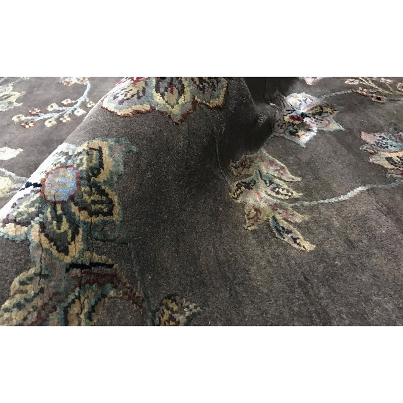 Tapis brun de haute qualité noué à la main