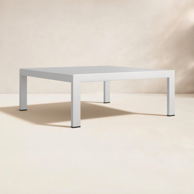 Novae 31" Patio Table