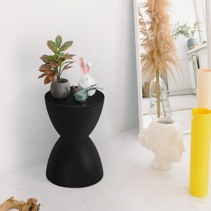 Jabon End Table, Matte Black