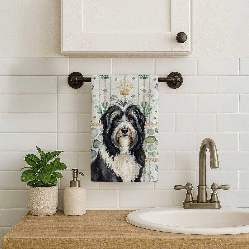 Serviette de cuisine blanche en verre de mer à épagneul tibétain blanc, Bearded Collie noir