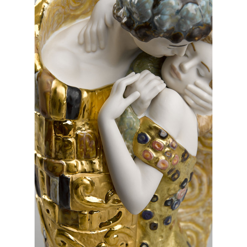 The Kiss Figurine