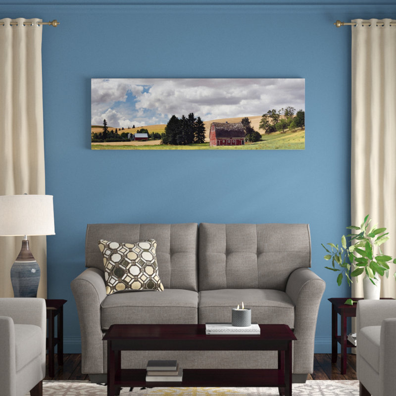 Vieille grange sous un ciel nuageux, Palouse, Washington State par Panoramic Images - Impression sur toile tendue sur châssis