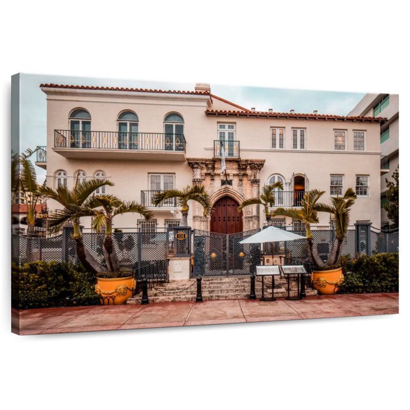 Villa Casa Casuarina Miami