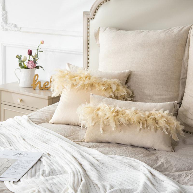 Coussin décoratif en plumes, Beige, H 18 po x l 18 po, Pillow Cover & Insert
