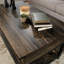 Table basse à plateau relevable de style industriel, finition brune