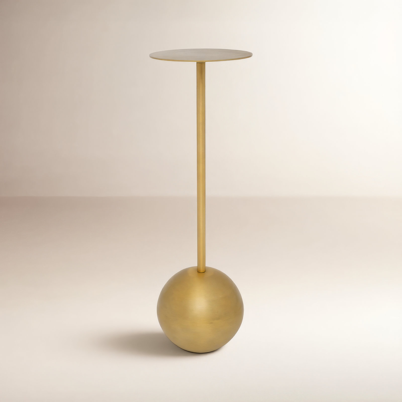 Kea End Table, Gold